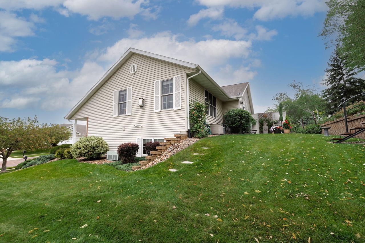 1618 Pine Ridge DRIVE