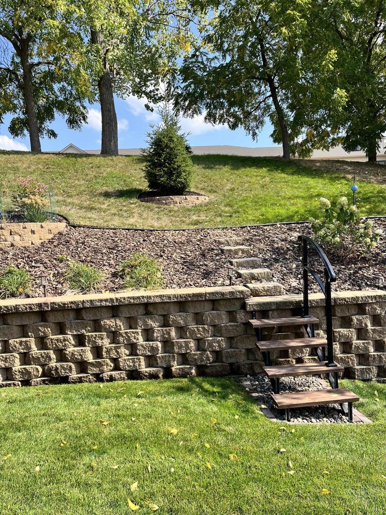 1618 Pine Ridge DRIVE