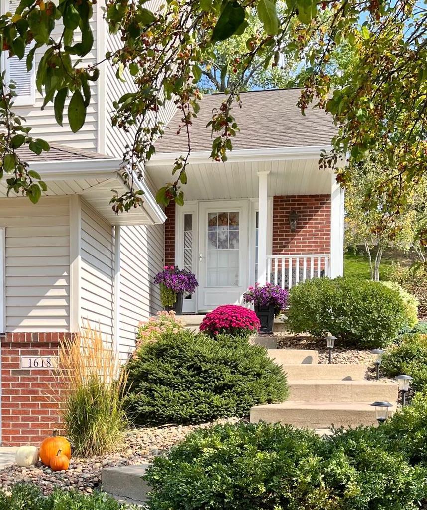 1618 Pine Ridge DRIVE