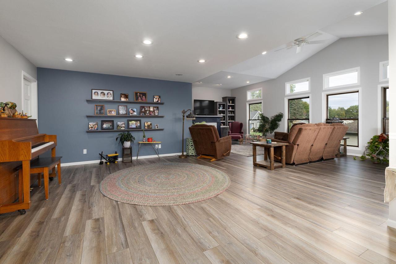 418 Hill STREET NORTH North