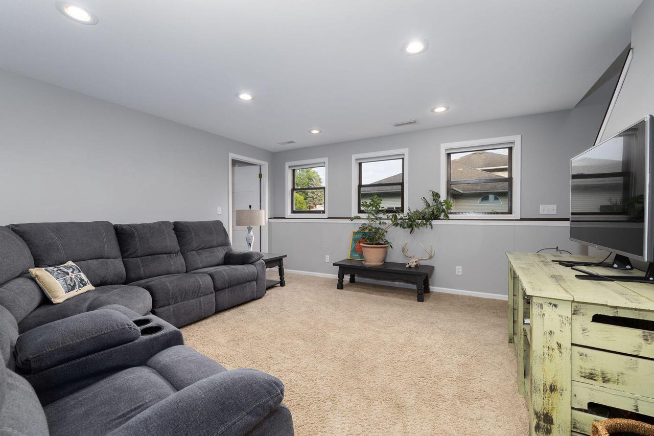 418 Hill STREET NORTH North