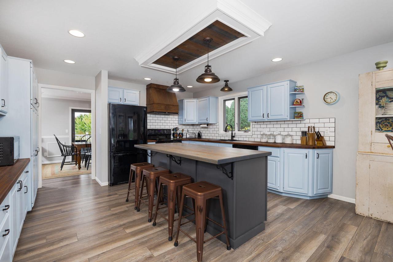 418 Hill STREET NORTH North