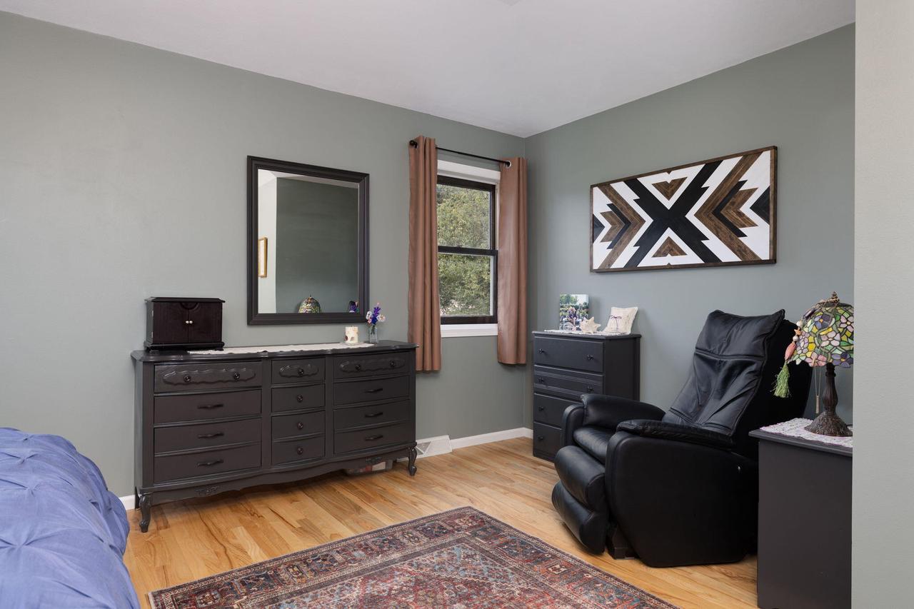 418 Hill STREET NORTH North