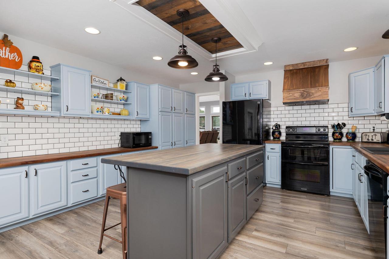 418 Hill STREET NORTH North