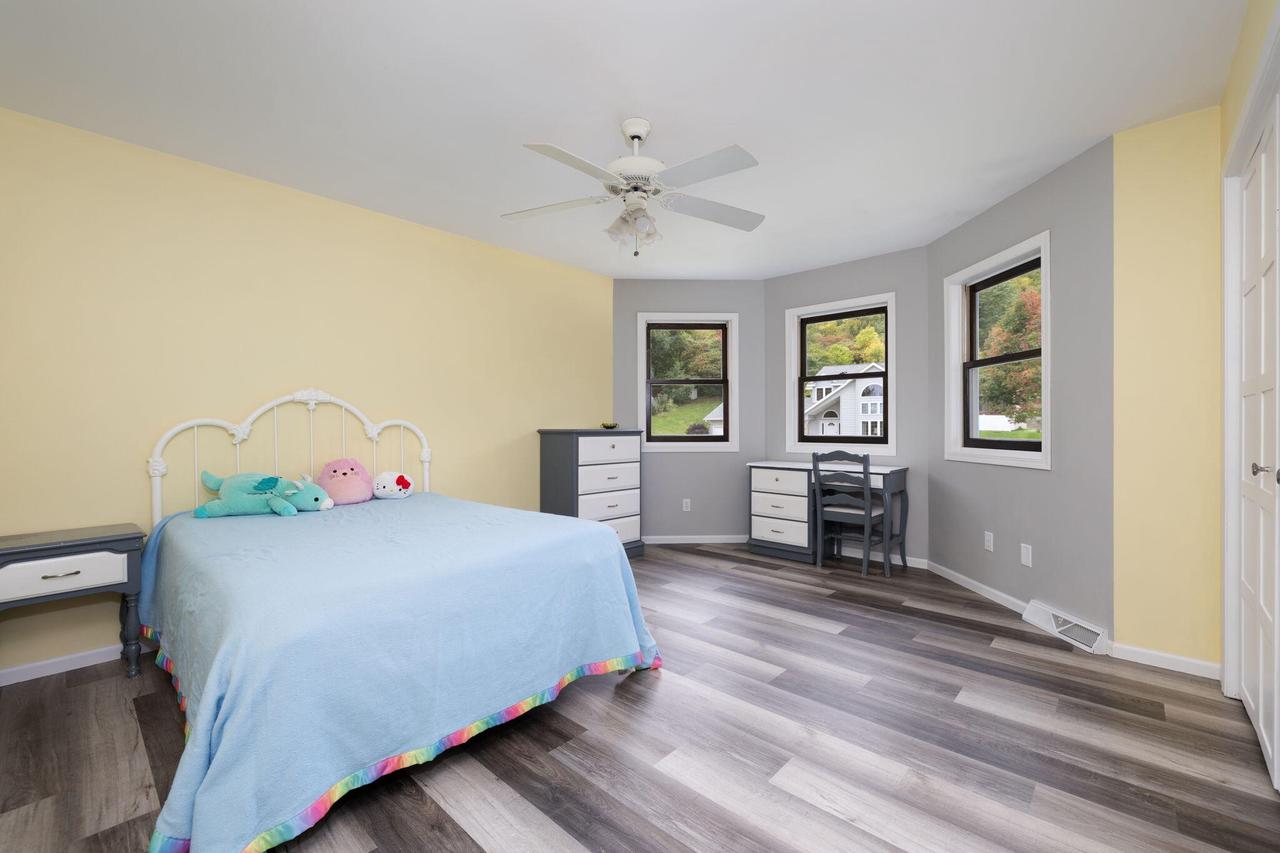 418 Hill STREET NORTH North