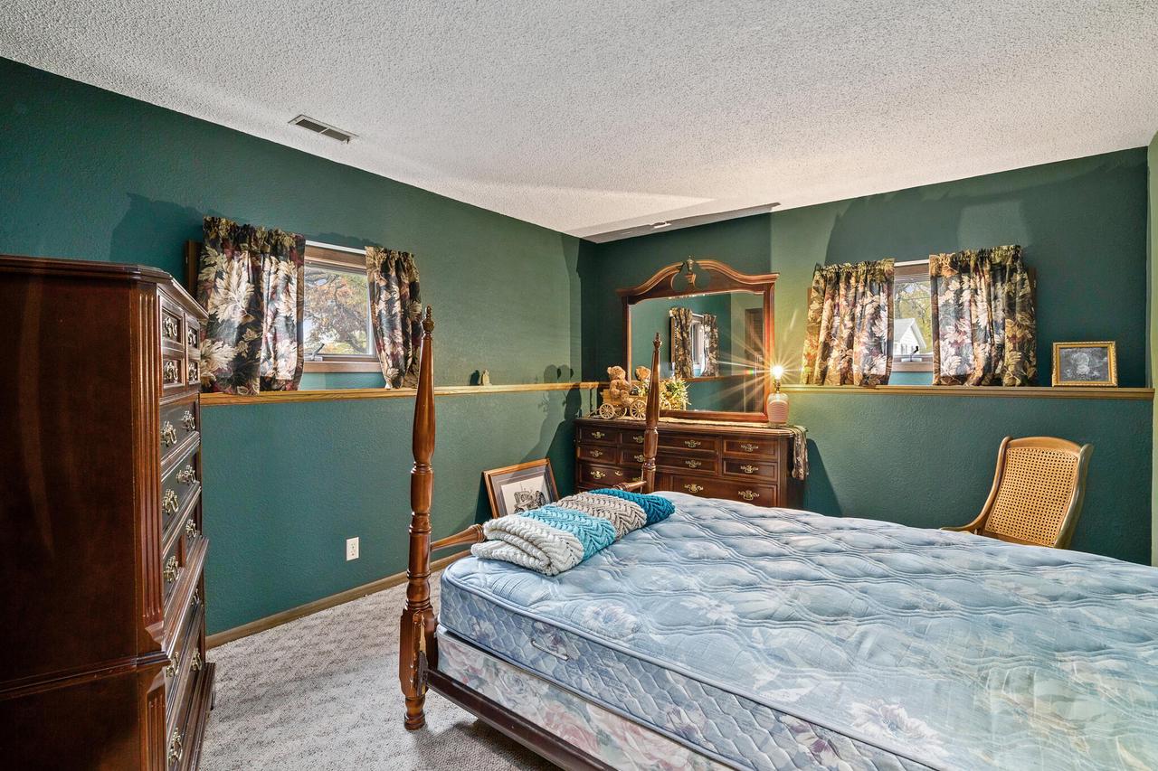 408 6th AVENUE NORTH North