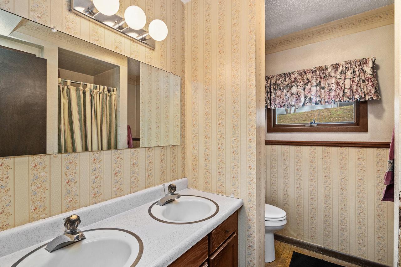 408 6th AVENUE NORTH North