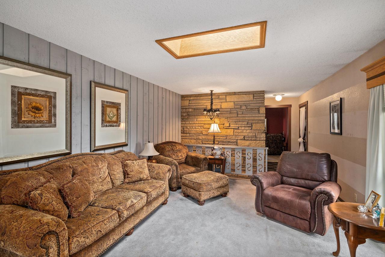 408 6th AVENUE NORTH North