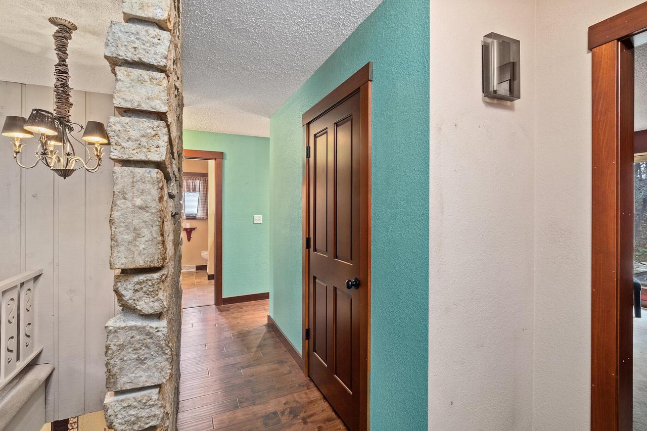 408 6th AVENUE NORTH North