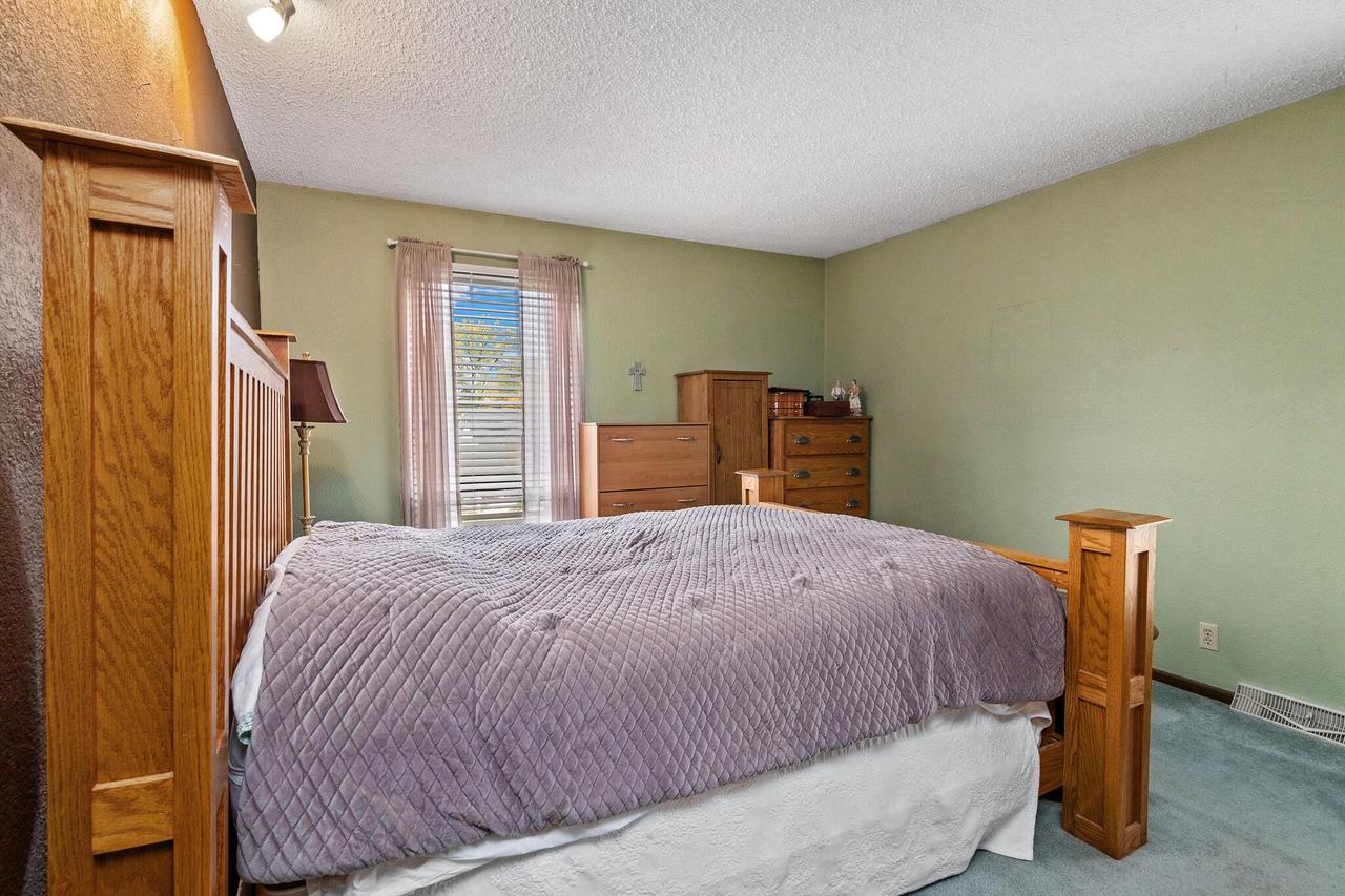 408 6th AVENUE NORTH North