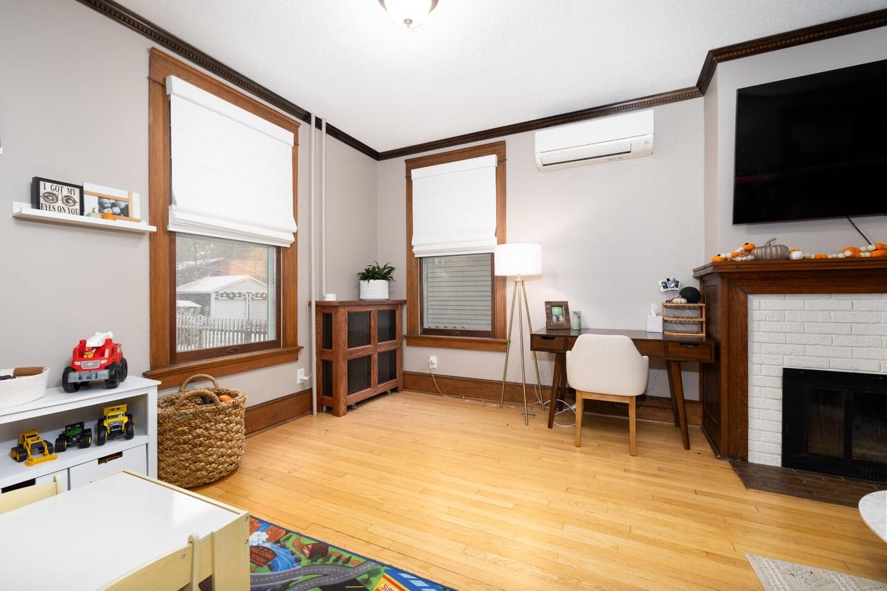 217 15th STREET SOUTH South