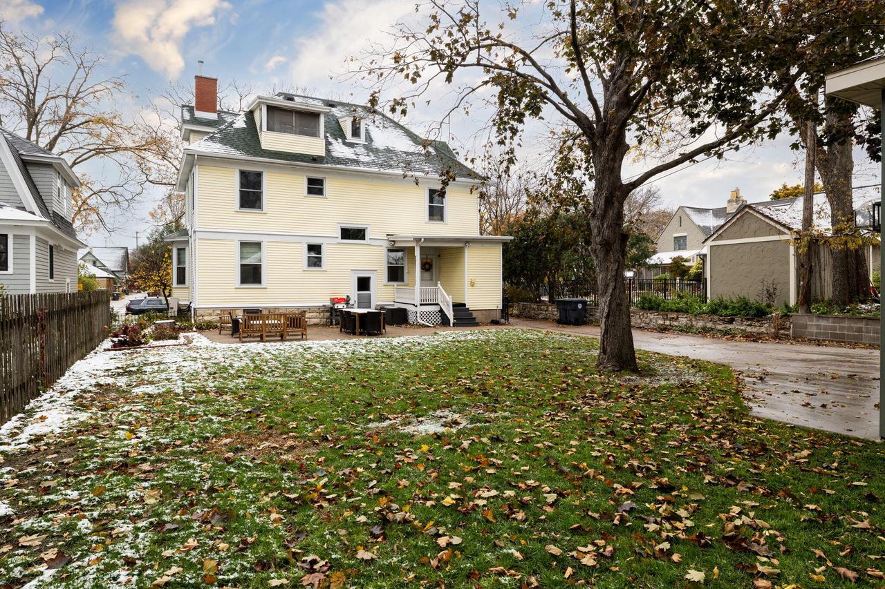 217 15th STREET SOUTH South