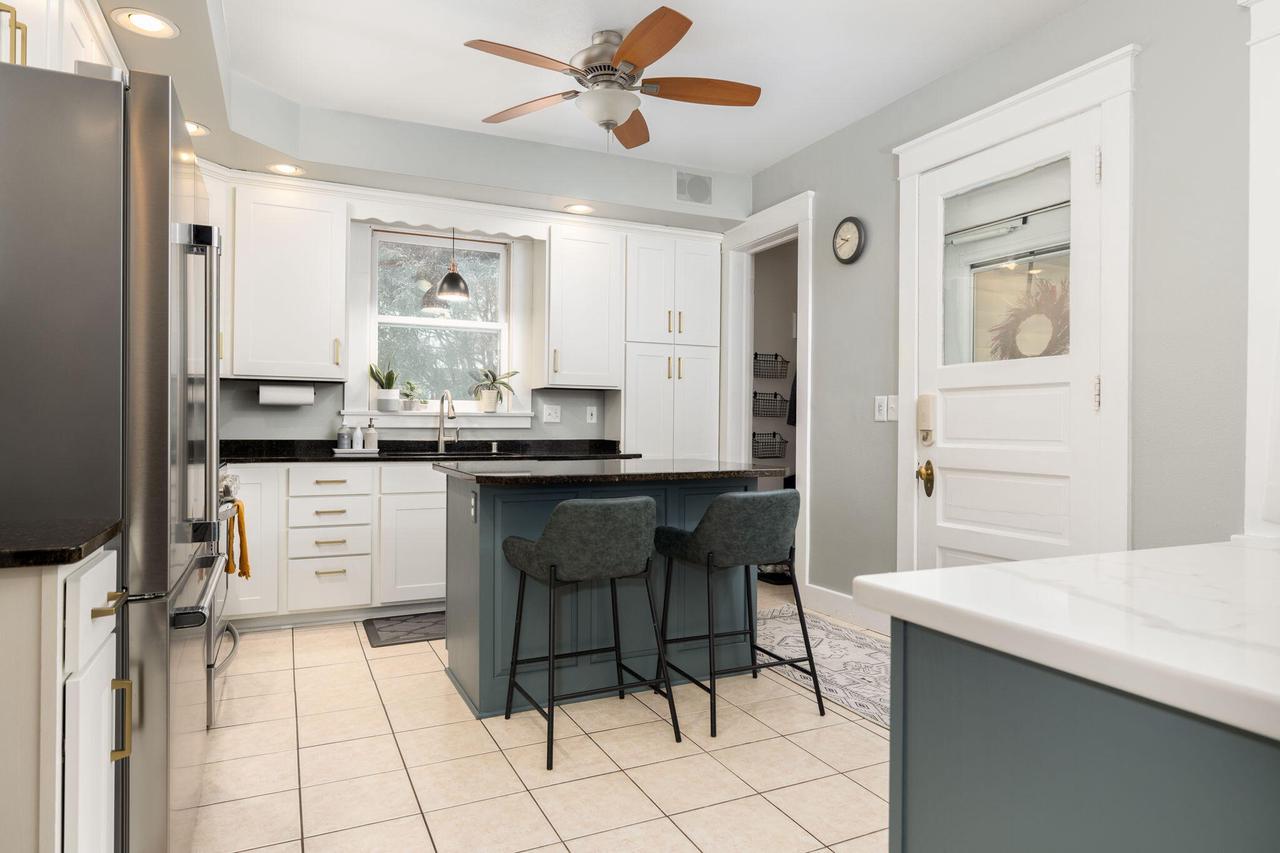 217 15th STREET SOUTH South