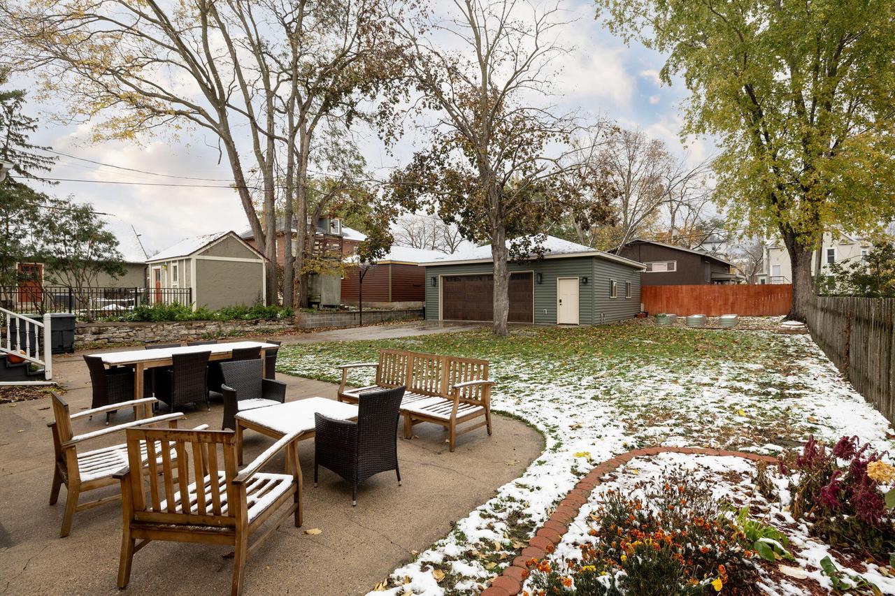 217 15th STREET SOUTH South