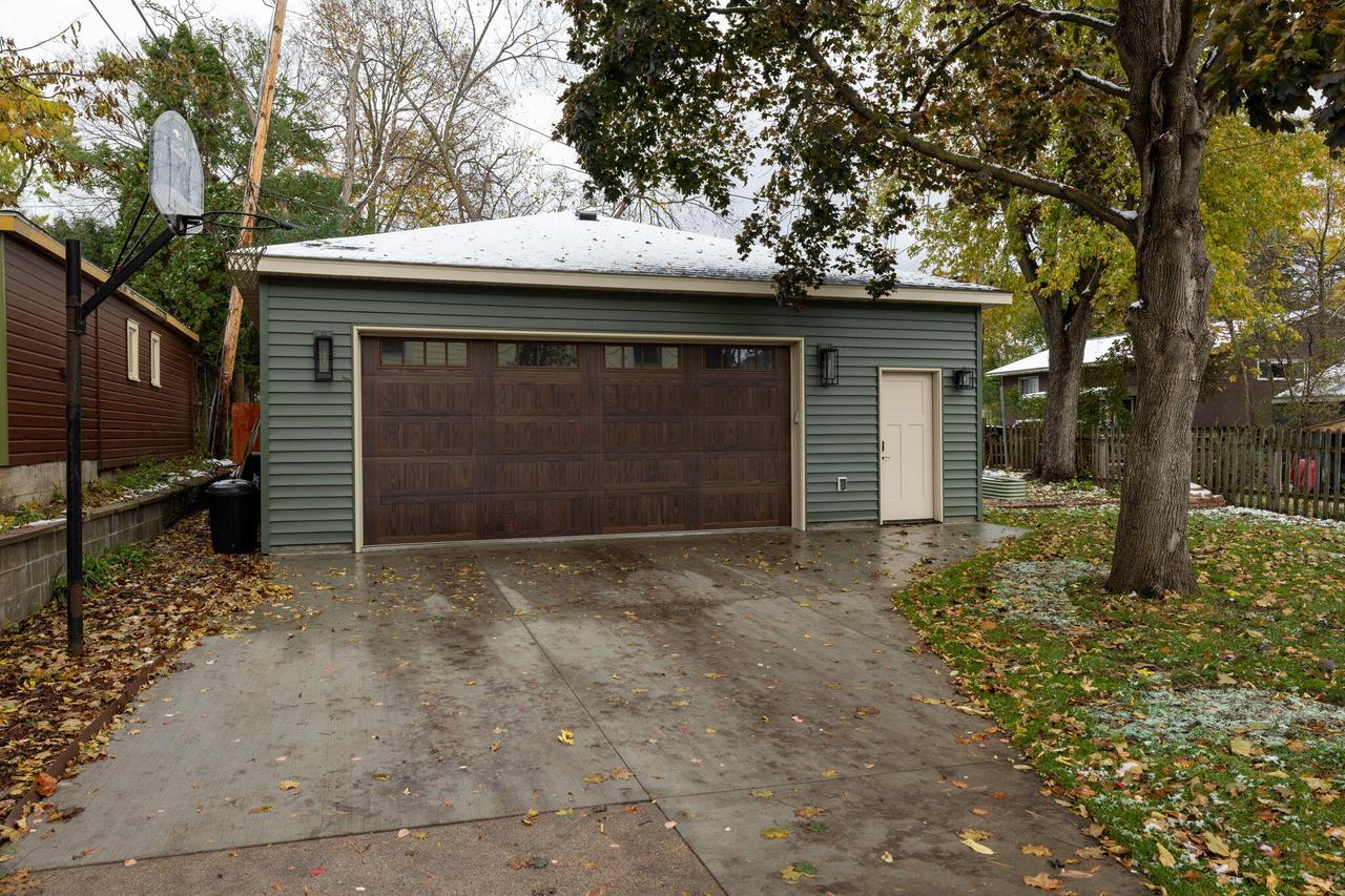 217 15th STREET SOUTH South