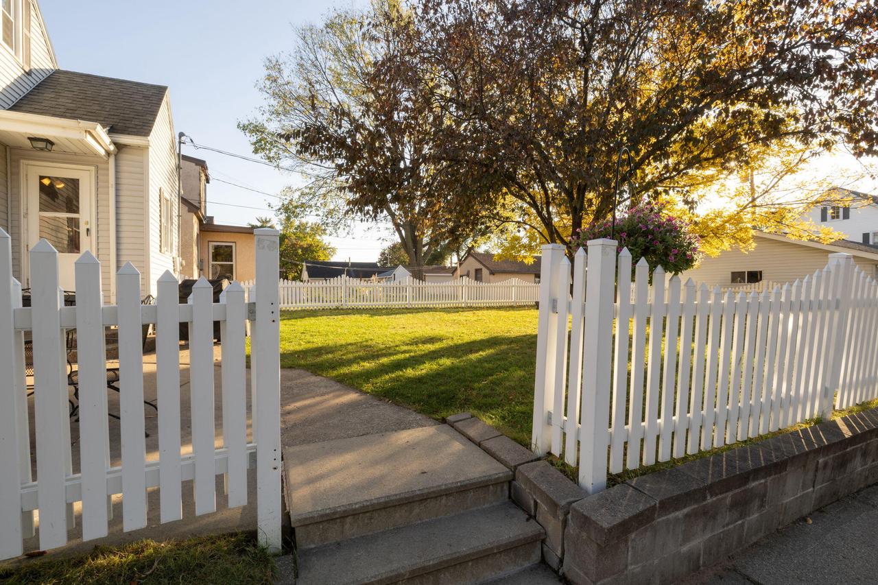 1400 19th STREET SOUTH South