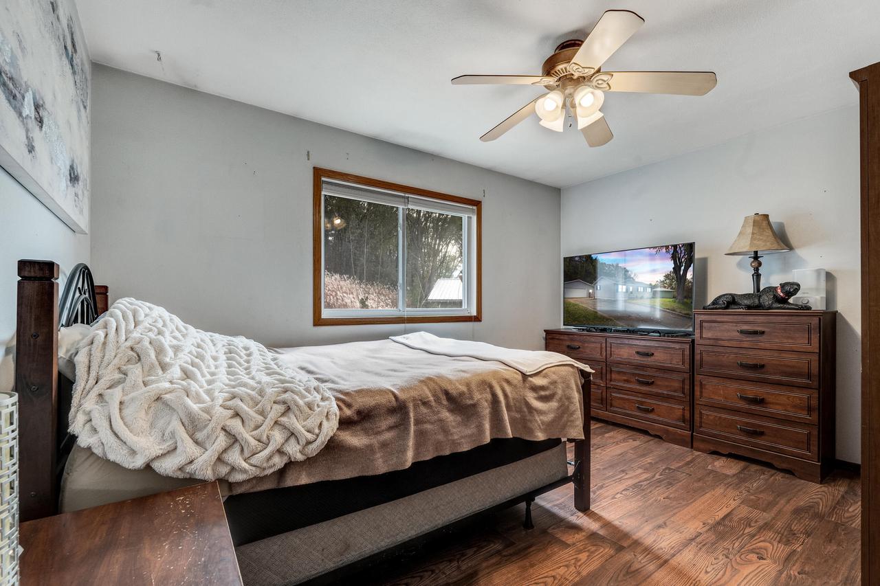 824 6th AVENUE NORTH North