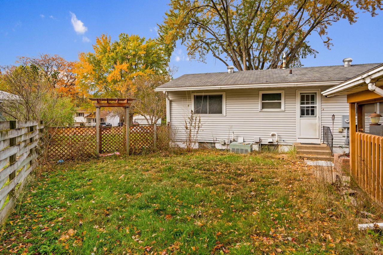 824 6th AVENUE NORTH North