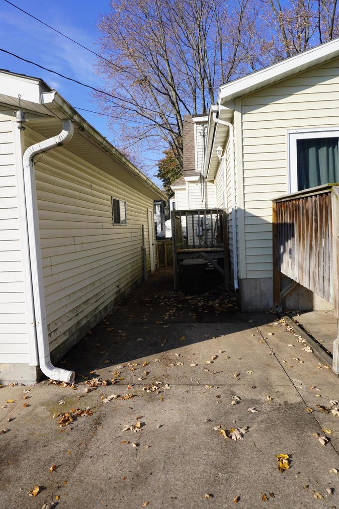 1911 29th STREET SOUTH South