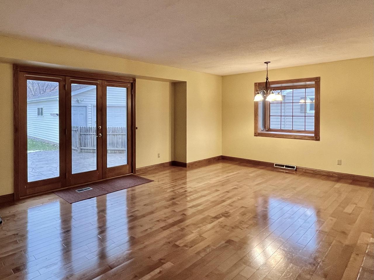 4041 Glenhaven DRIVE