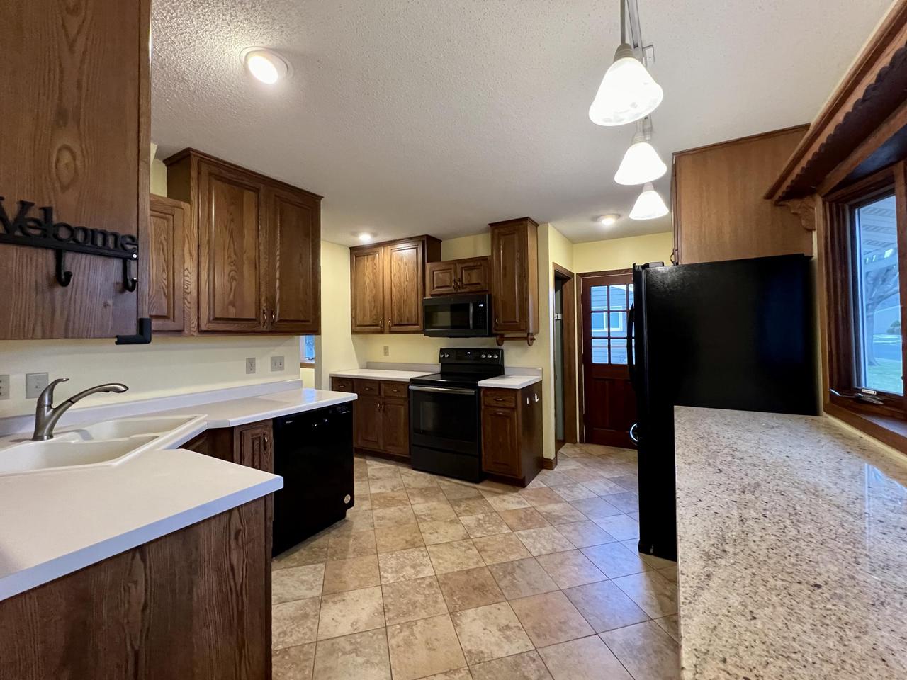 4041 Glenhaven DRIVE