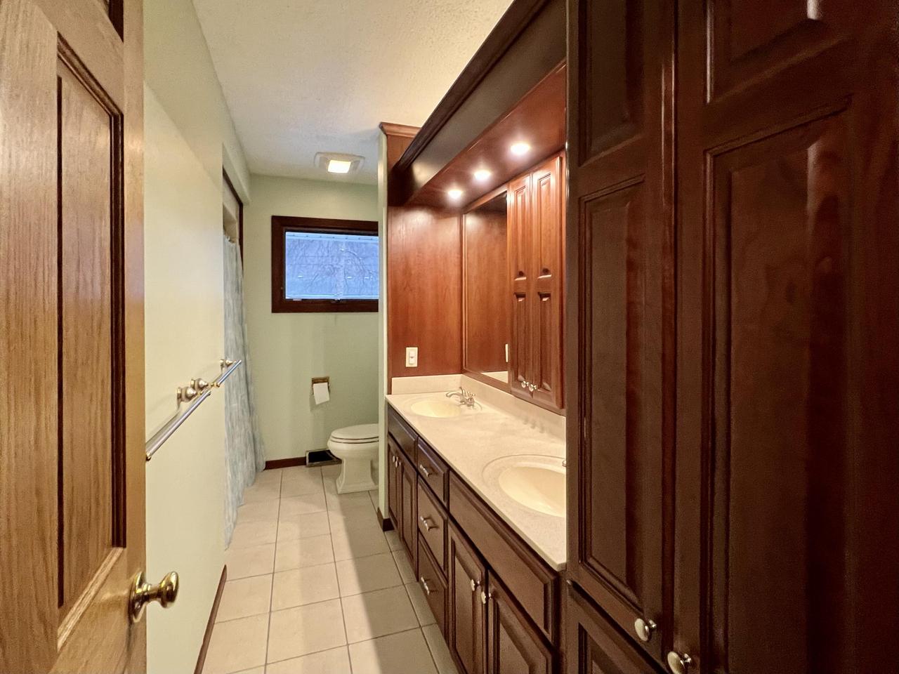 4041 Glenhaven DRIVE