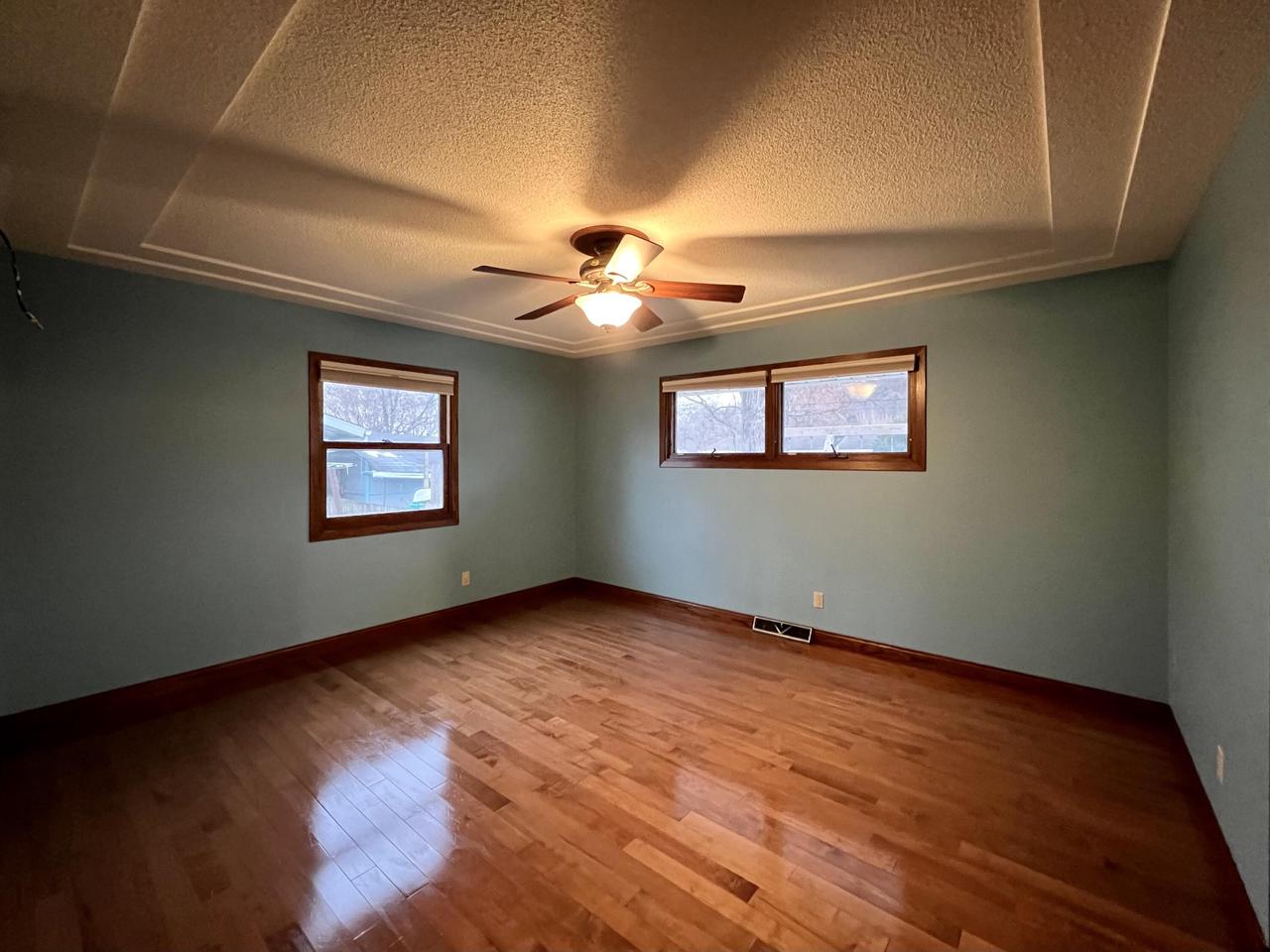 4041 Glenhaven DRIVE