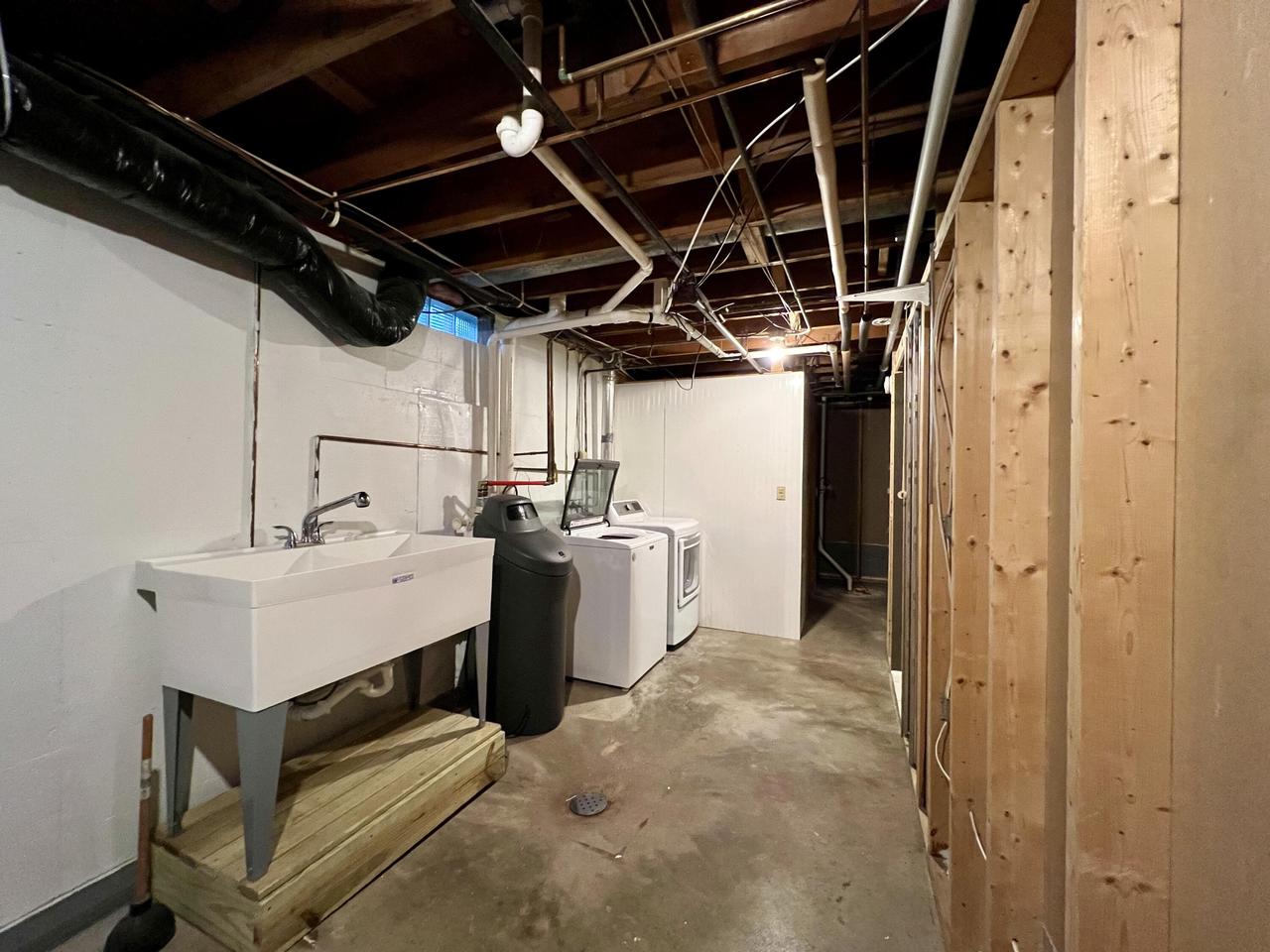 4041 Glenhaven DRIVE