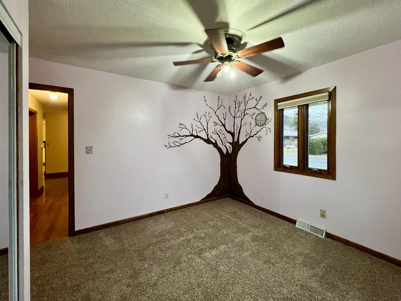 4041 Glenhaven DRIVE