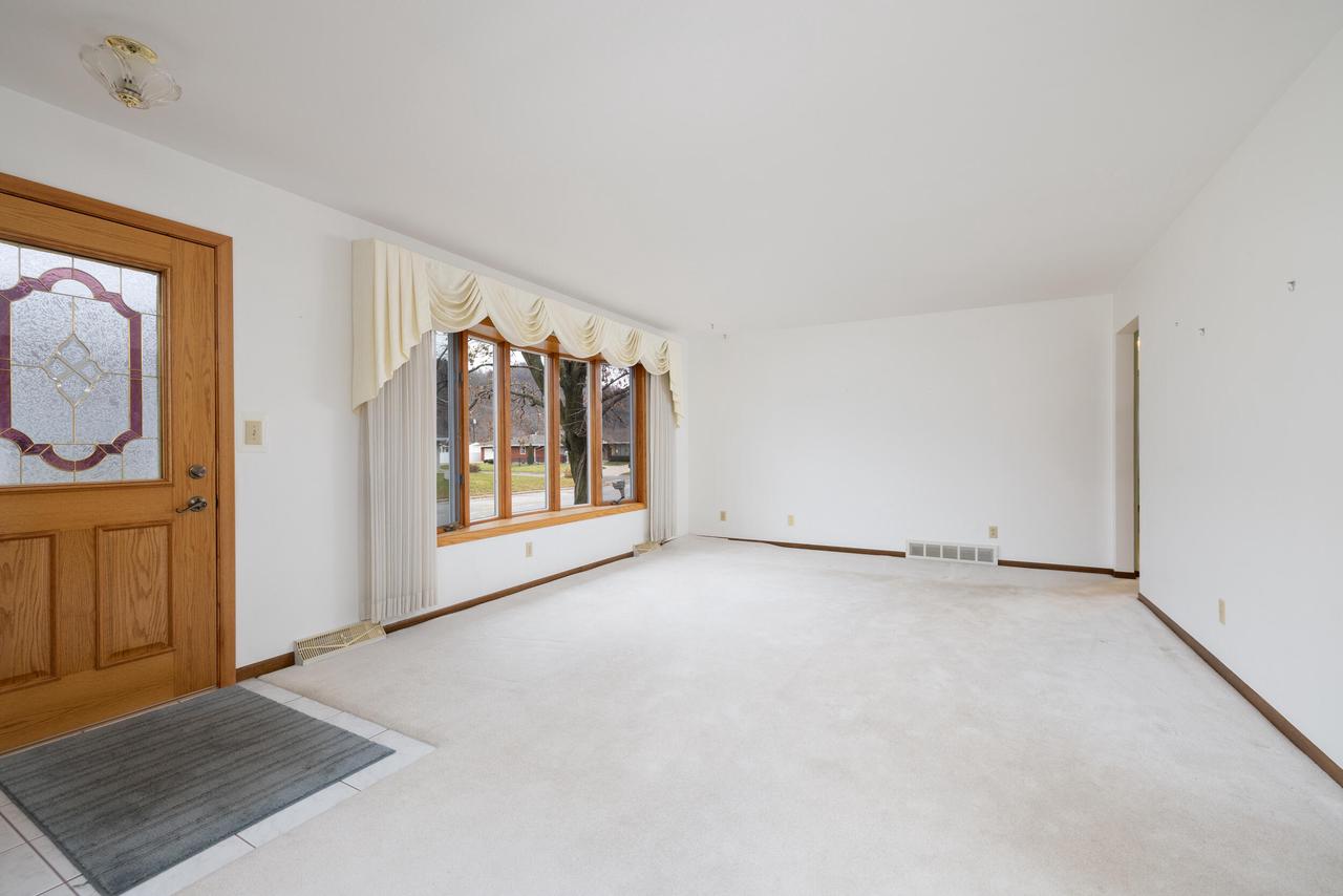 3828 33rd STREET SOUTH South