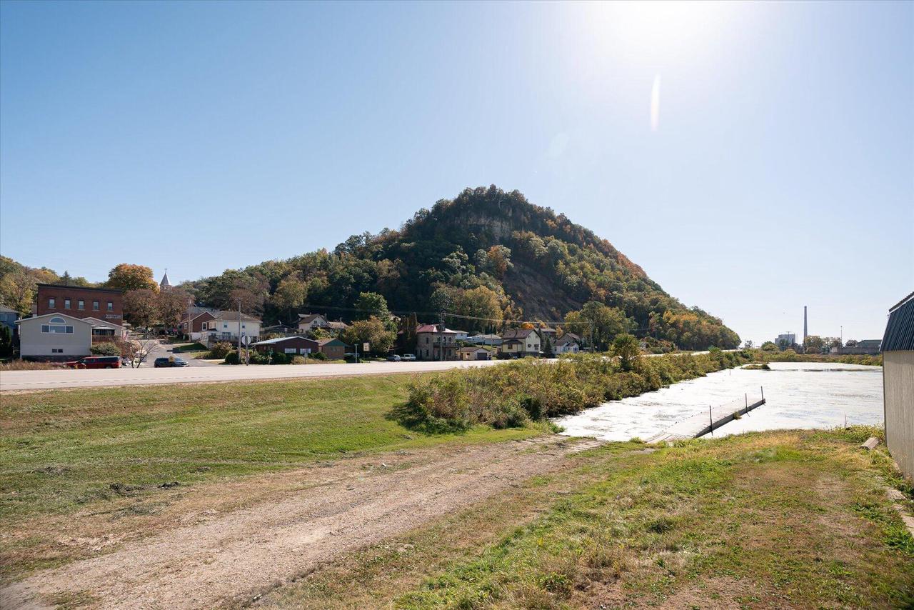 405 Upper Walnut STREET