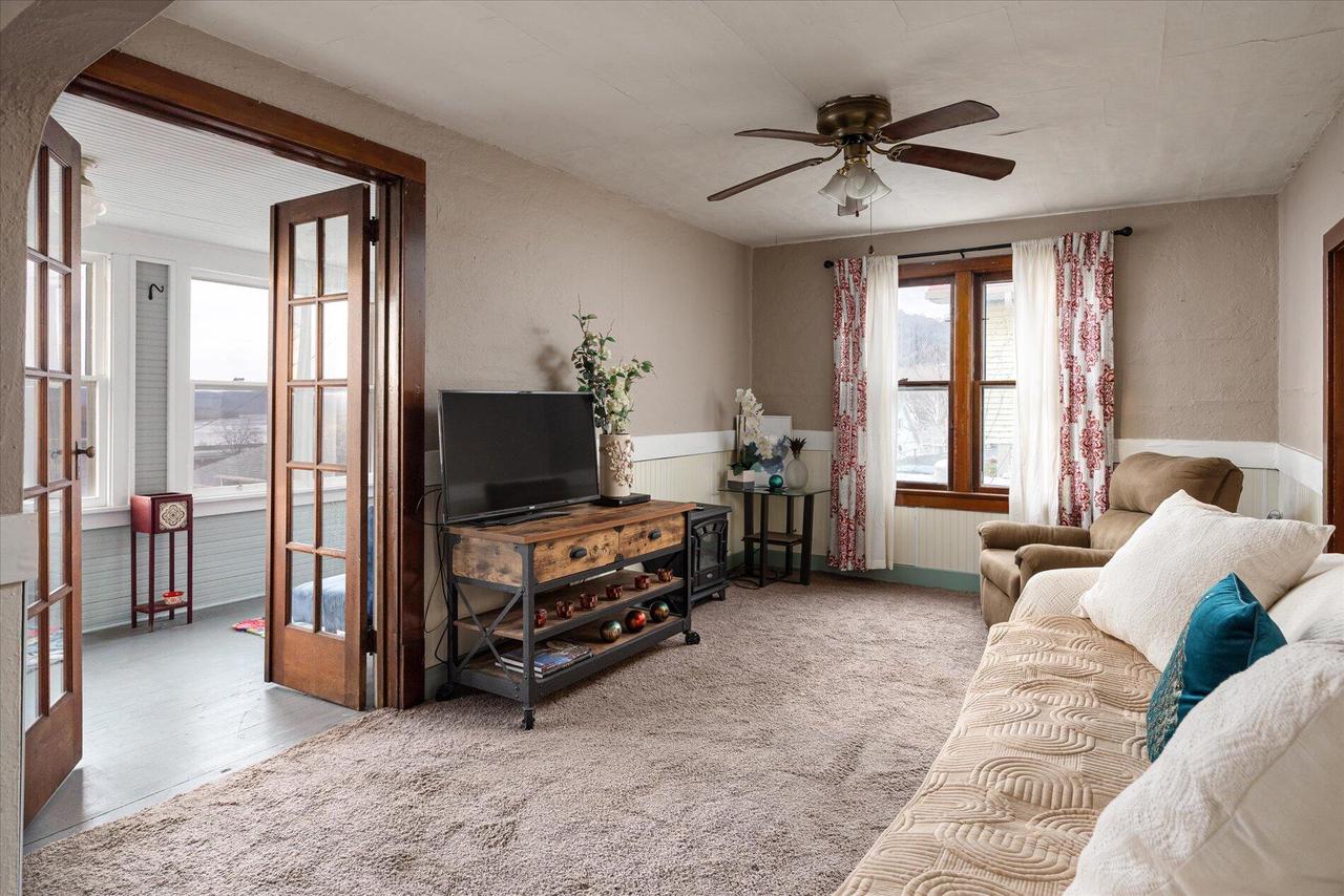 405 Upper Walnut STREET