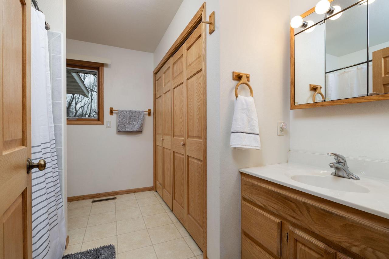 529 Shore Acres ROAD