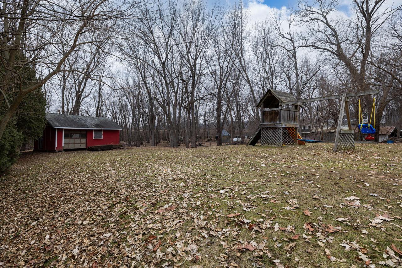 529 Shore Acres ROAD