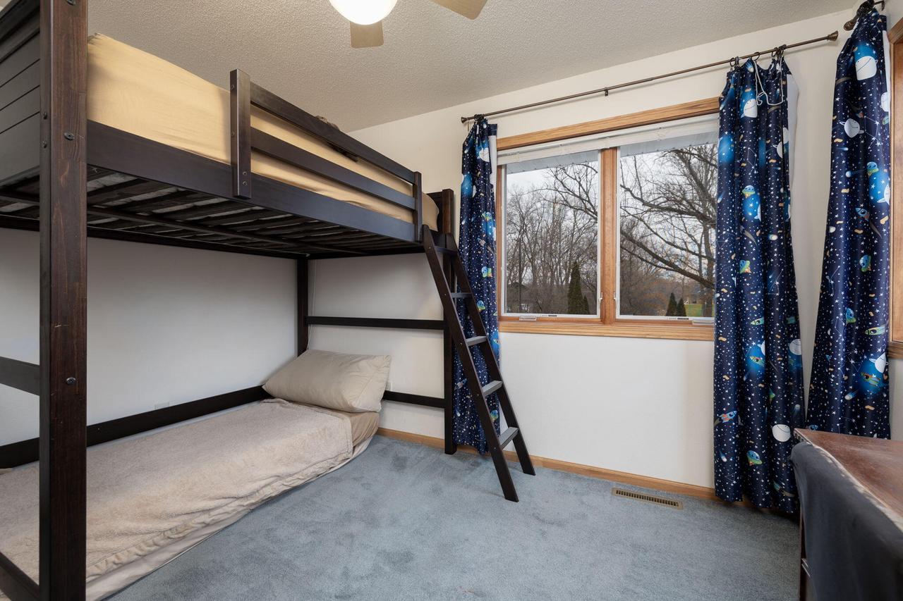 529 Shore Acres ROAD