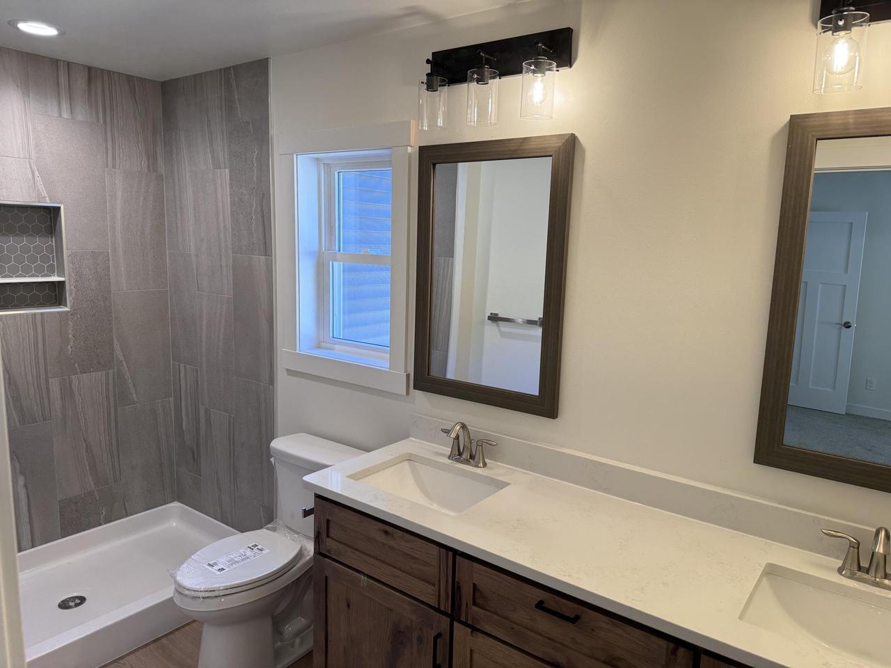 2935 Cortland STREET