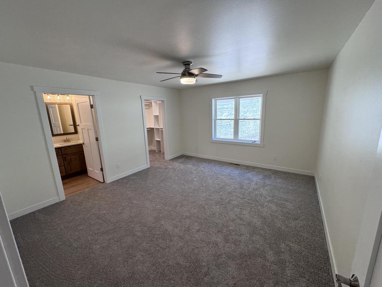 2935 Cortland STREET