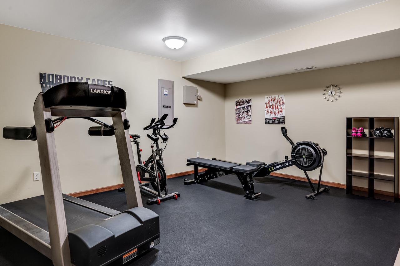 1023 Fair Meadow WAY