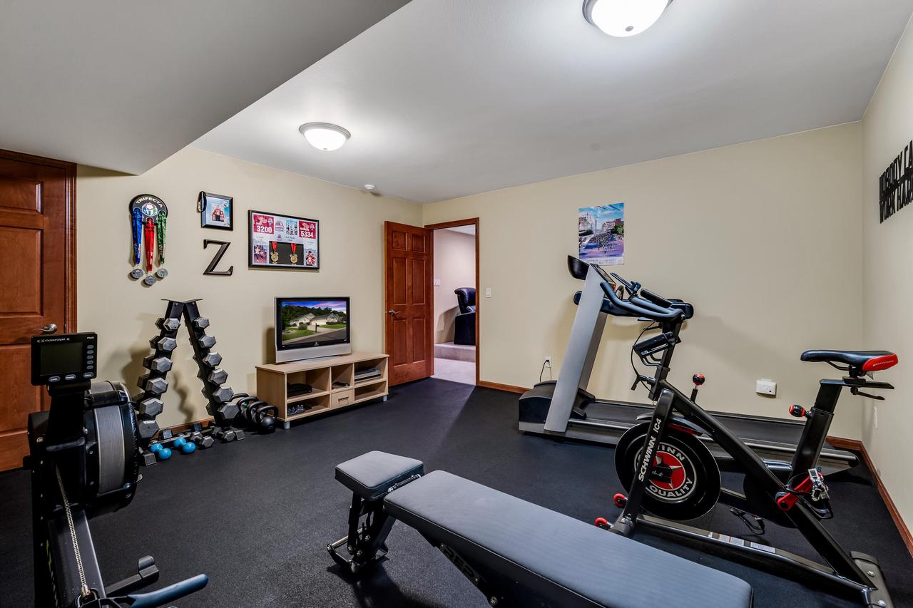 1023 Fair Meadow WAY