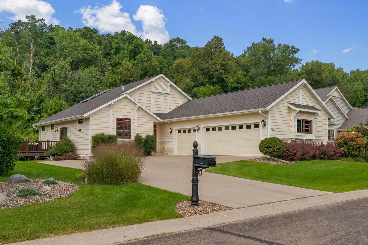 1023 Fair Meadow WAY