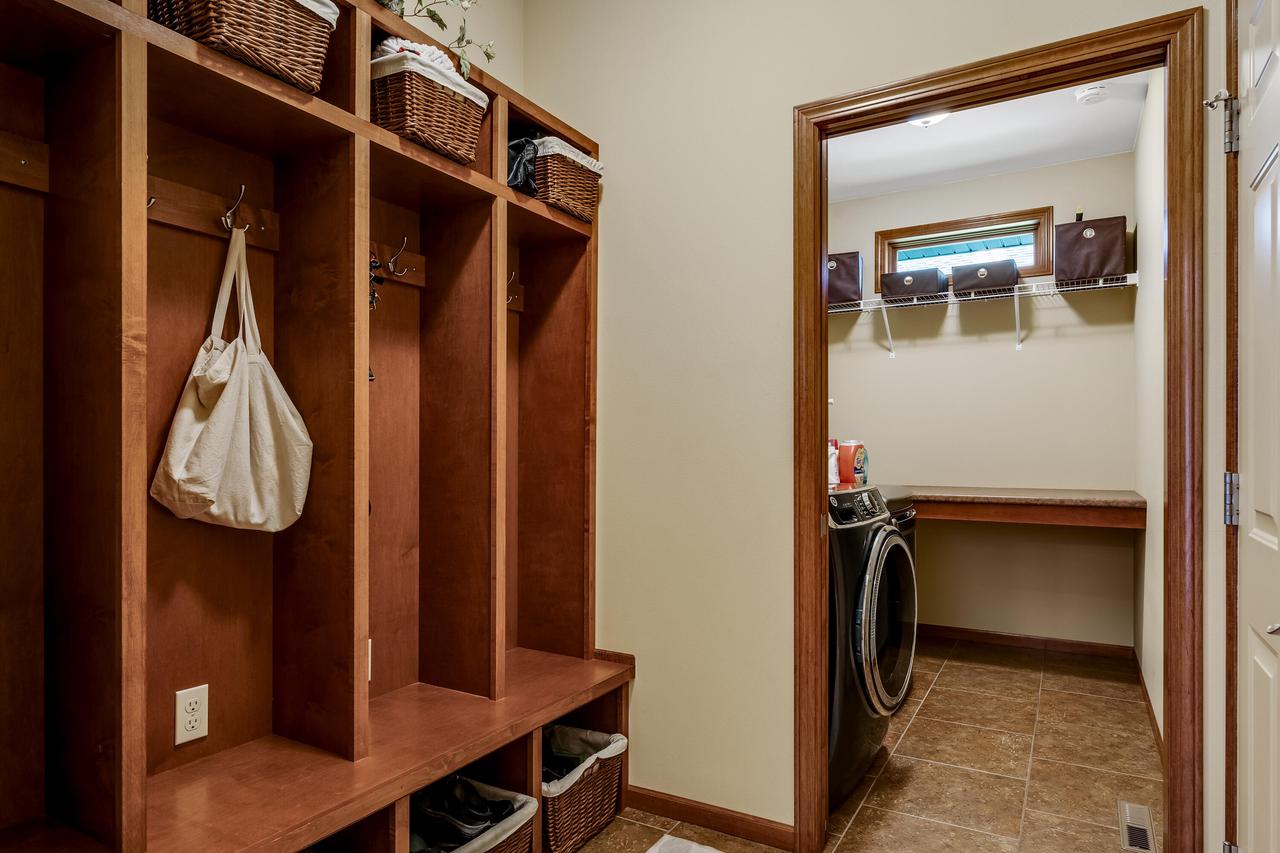 1023 Fair Meadow WAY