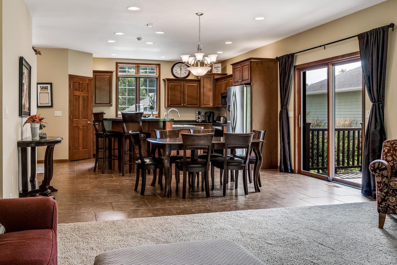 1023 Fair Meadow WAY