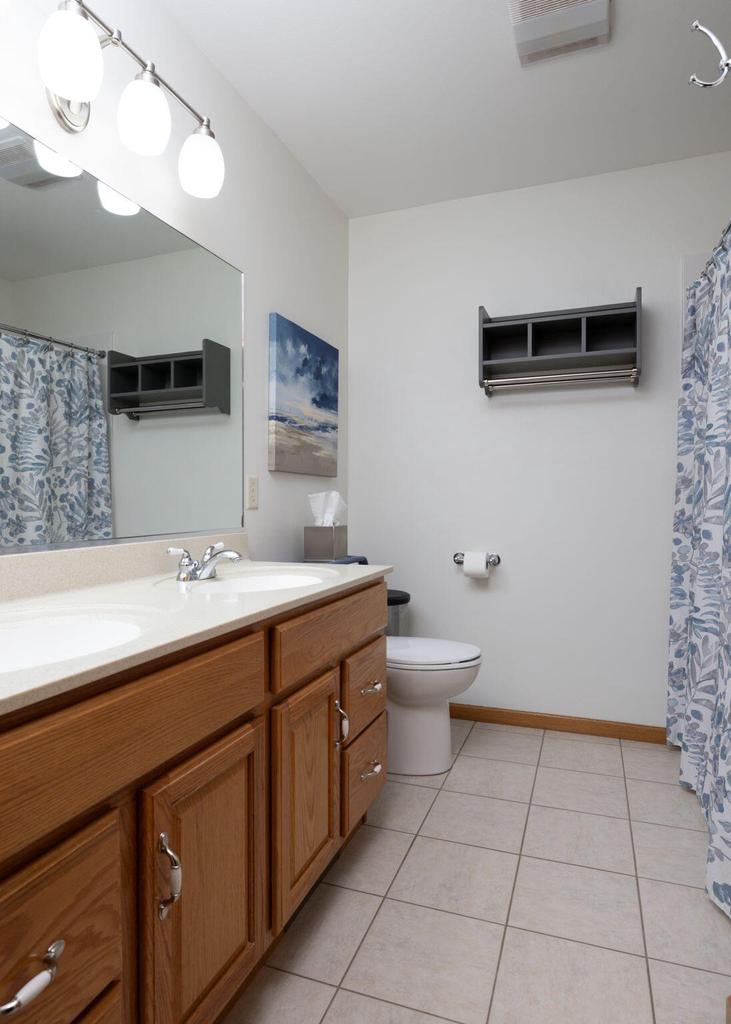 1527 Cliffview AVENUE