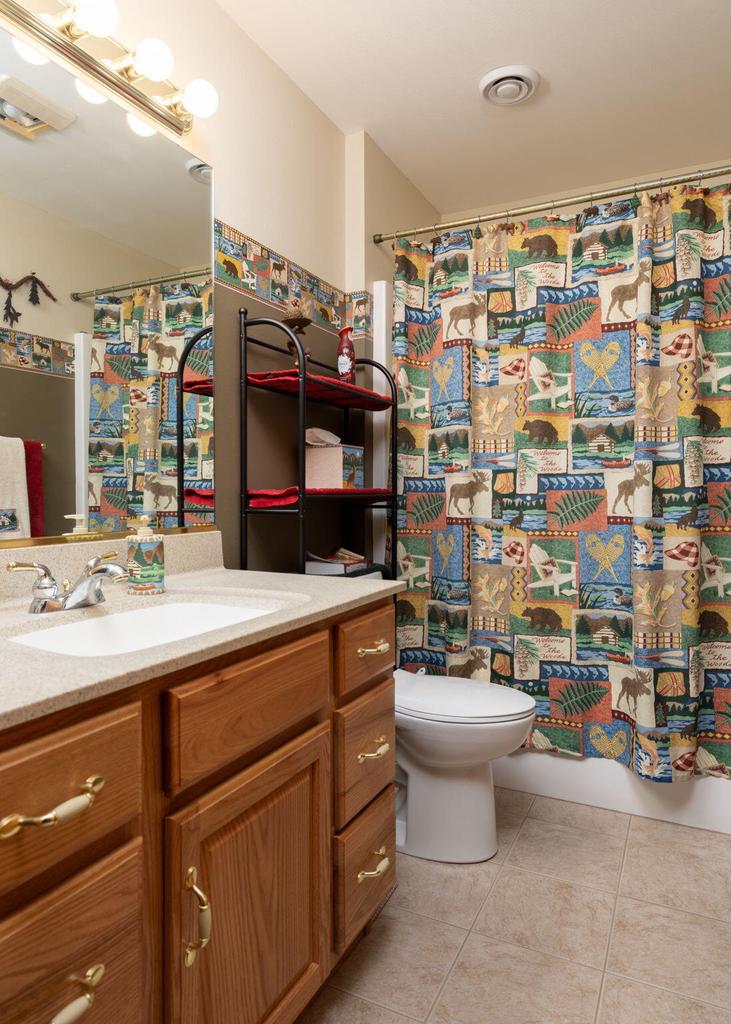 1527 Cliffview AVENUE