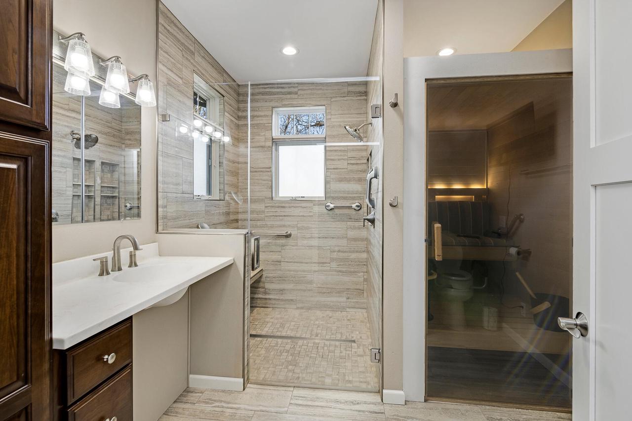 3215 George STREET 7