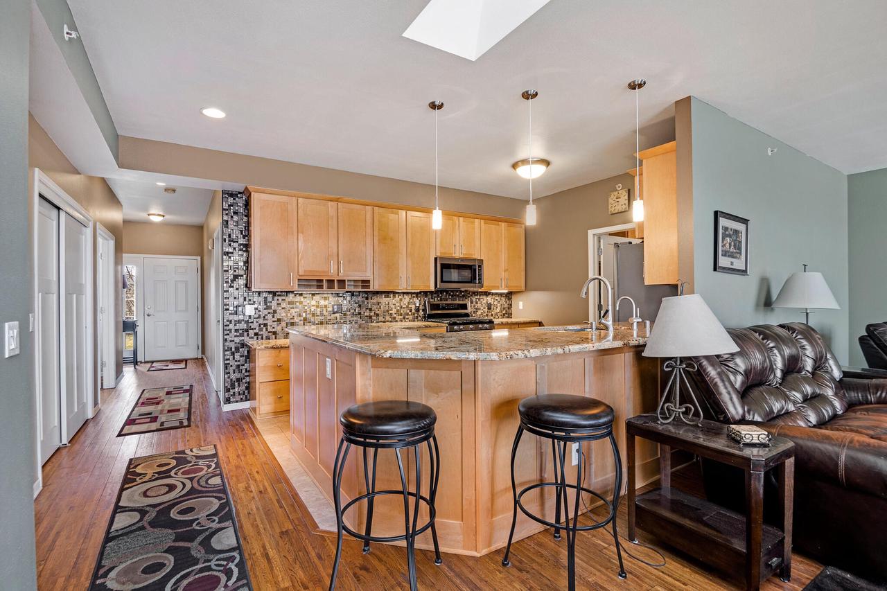 3215 George STREET 7