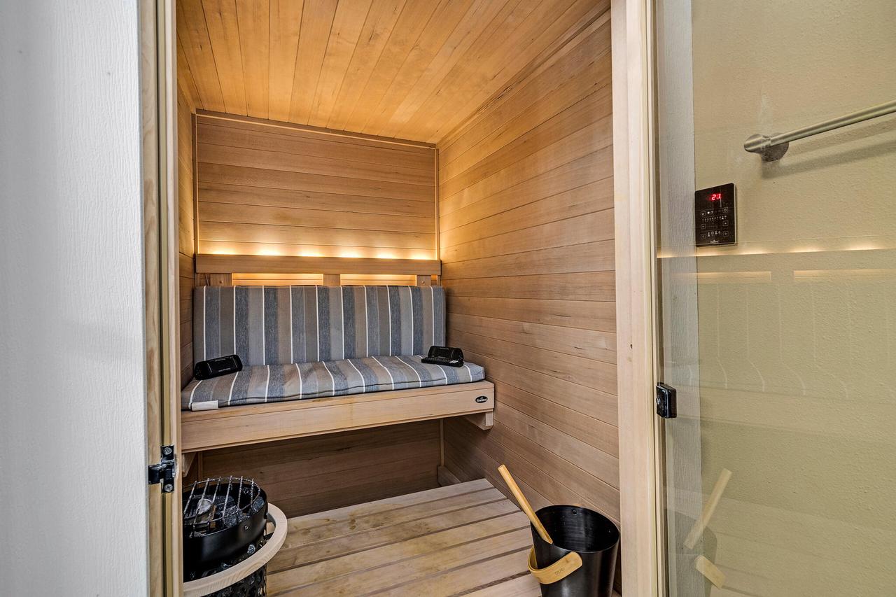 3215 George STREET 7