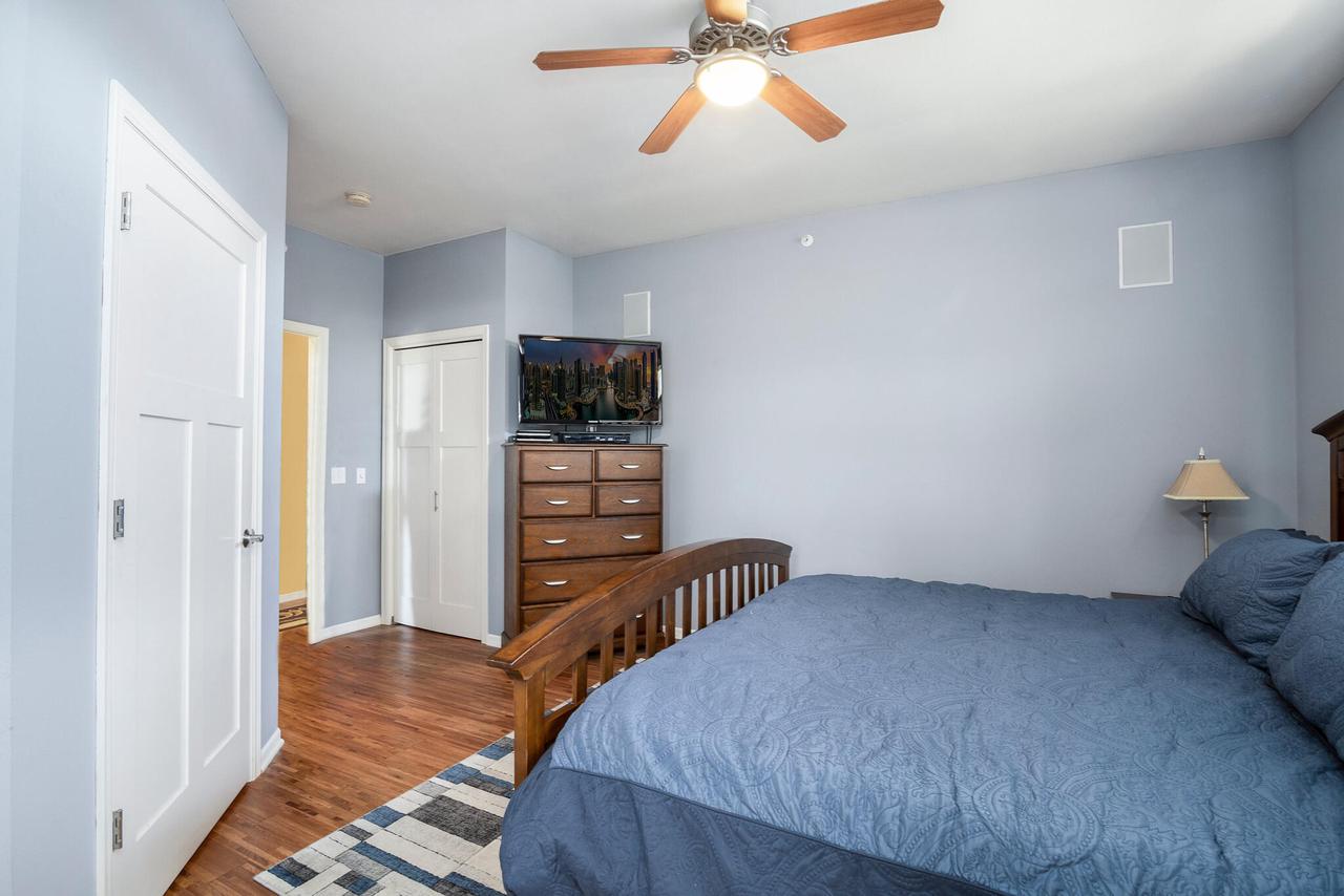 3215 George STREET 7