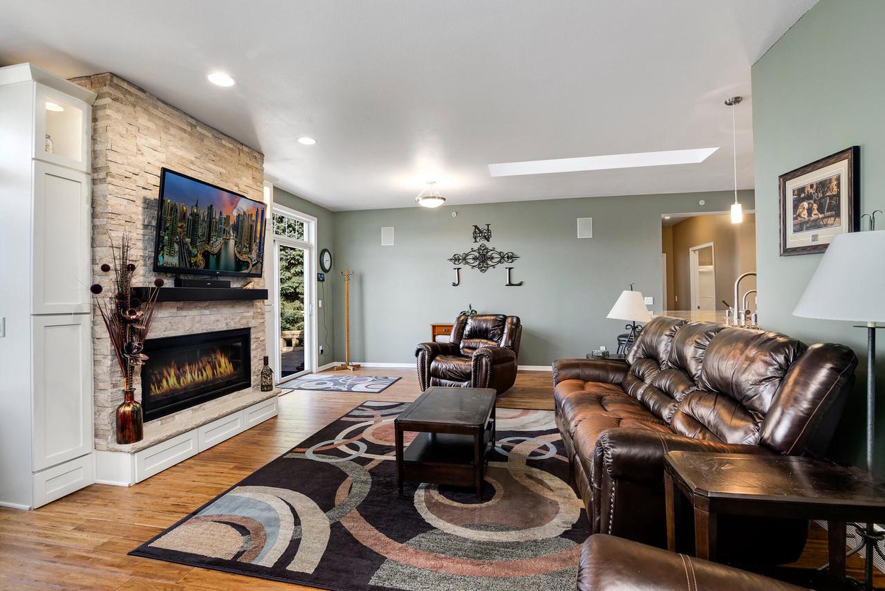 3215 George STREET 7