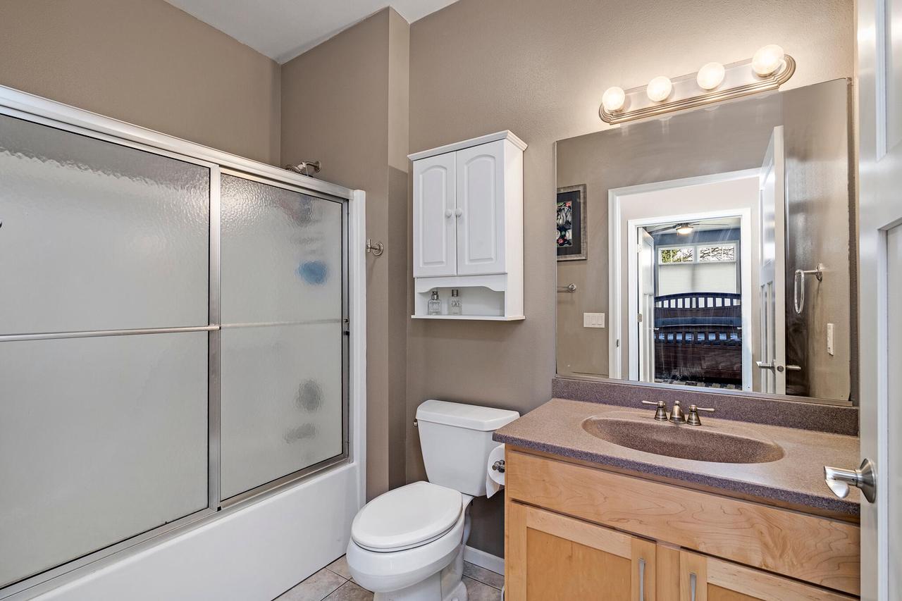 3215 George STREET 7